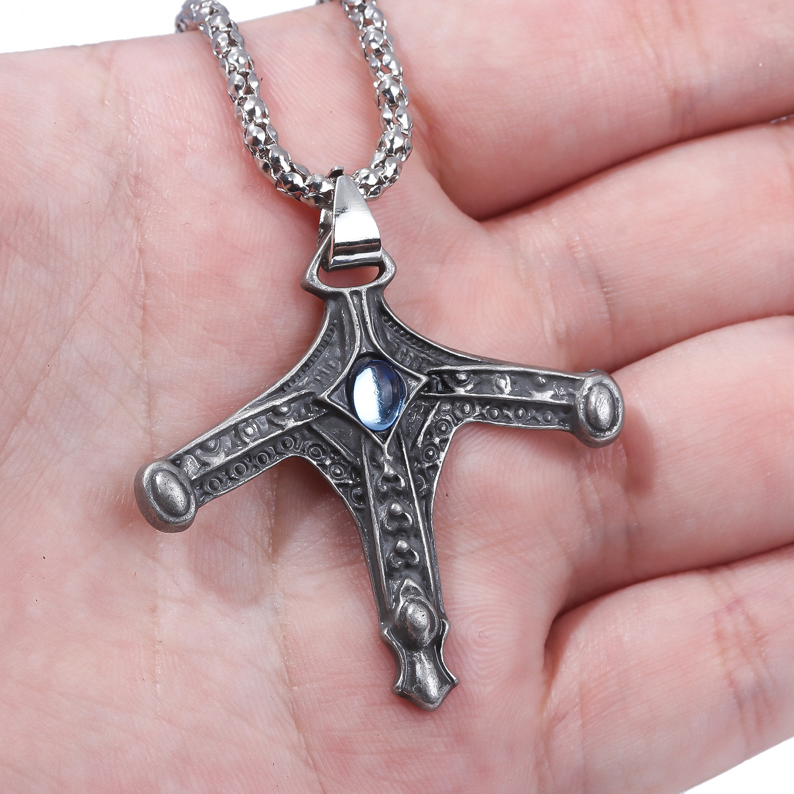 Bloodborne Cosplay Prop - Game Bloodborne Hunter Badge Necklace Cross