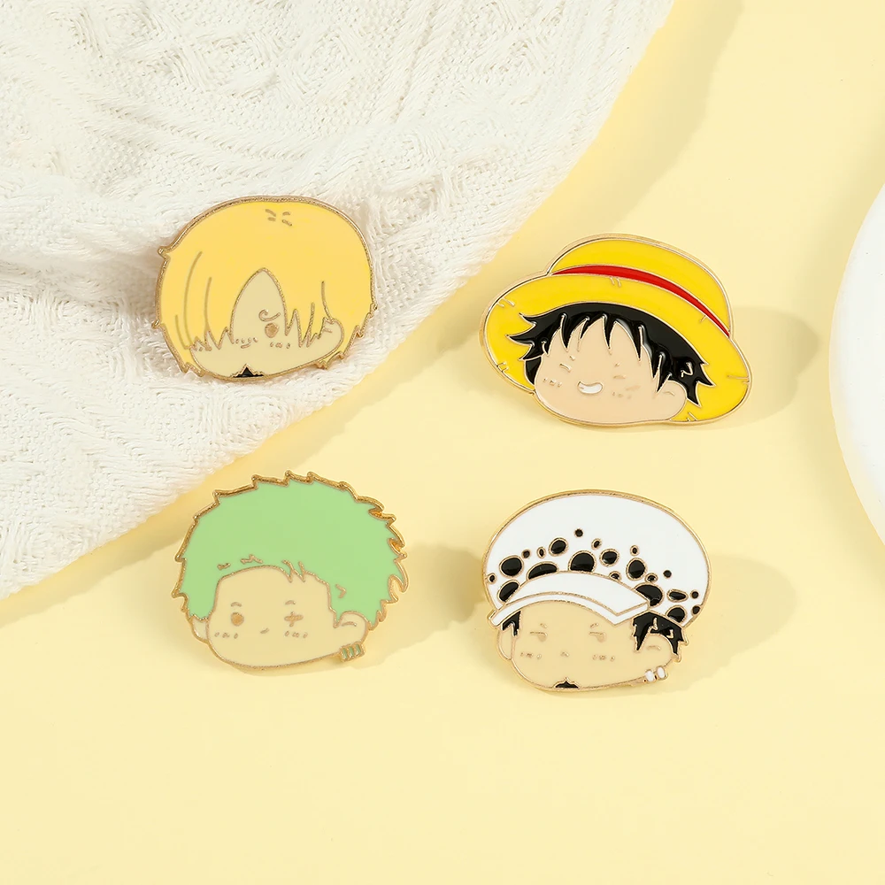 4 Pcs Anime Character Brooch S - Cosplay Prop Bag 评论和价格
