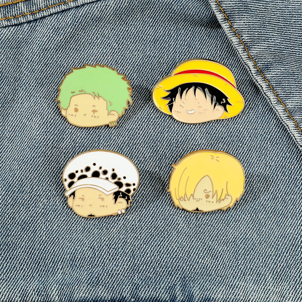 4 Pcs Anime Character Brooch S - Cosplay Prop Bag 评论和价格