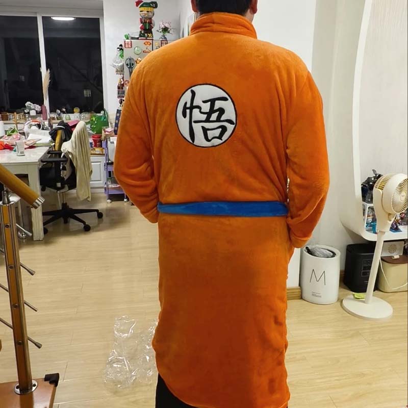 Dragon Ball Z Son Goku Bathrob - Cosplay Fireball Prop 评论和价格